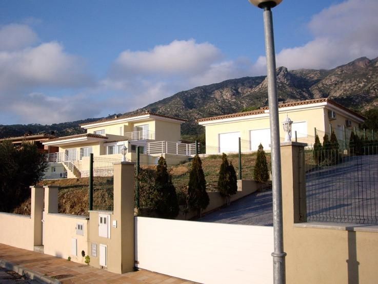 Vista exterior de Casa o xalet en venda en Palau-saverdera amb Calefacció, Jardí privat i Terrassa