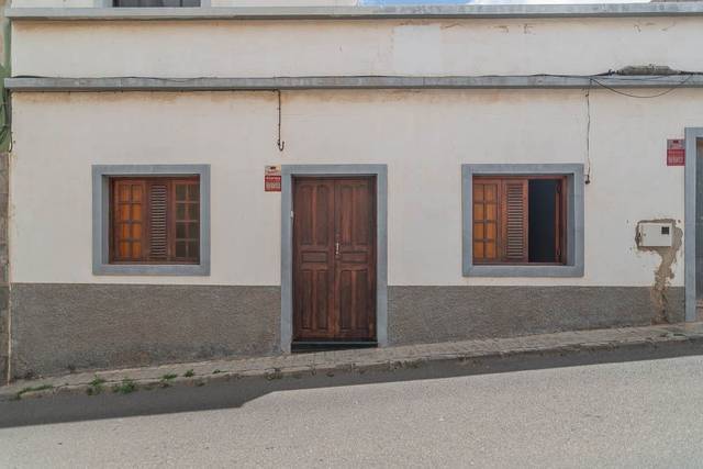 Casa adosada en Venta en JUAN DE SORIA en Barrial - San Isidro - Marmolejos