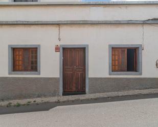 Vista exterior de Casa adosada en venda en Gáldar amb Terrassa