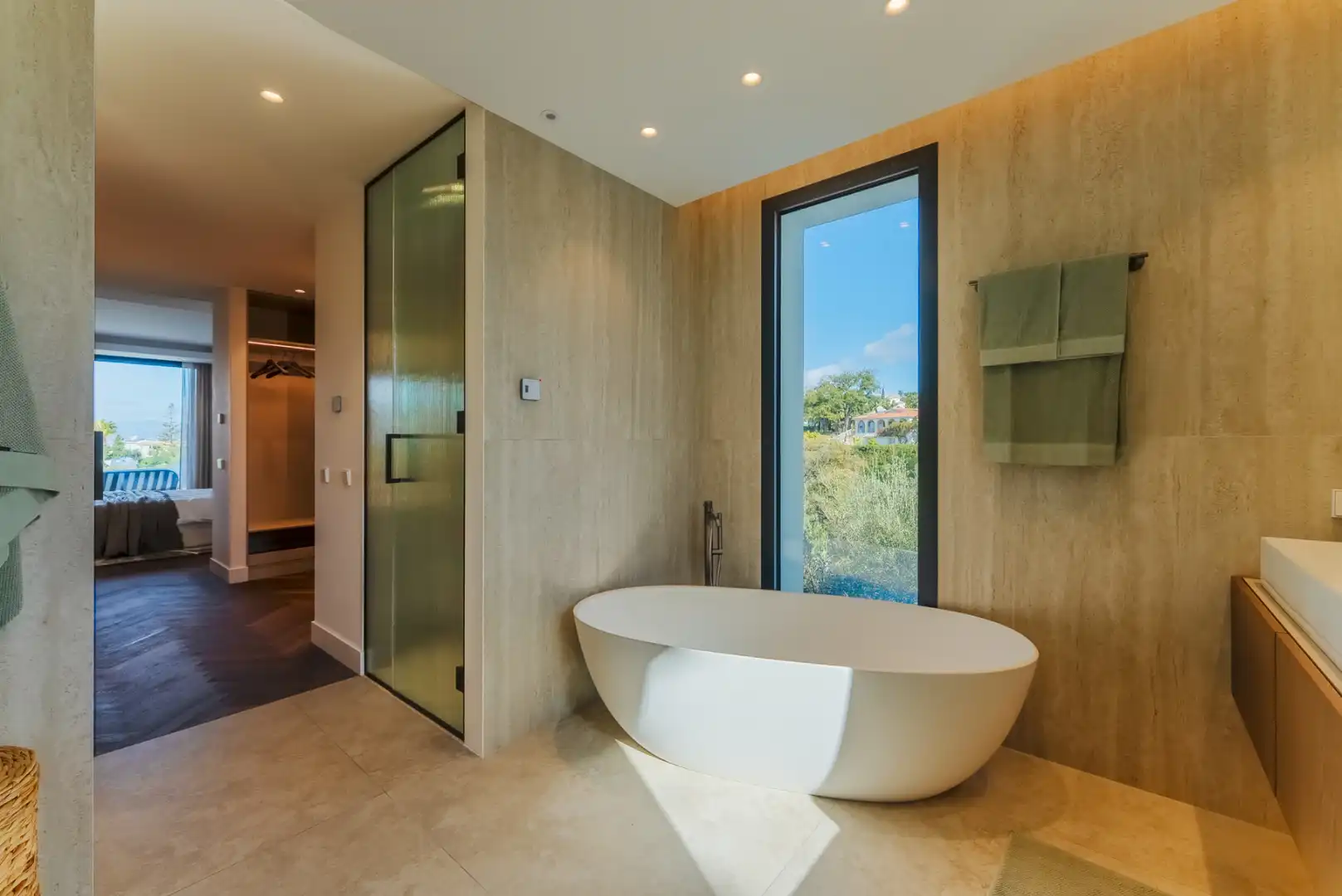 Baño de Casa o chalet en venta en Marbella con Aire acondicionado, Jardín privado y Terraza
