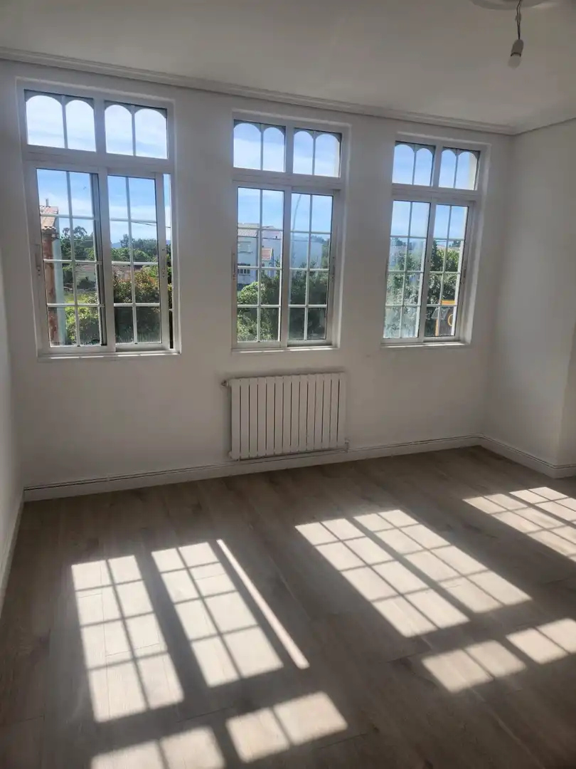 Habitación de Casa o chalet en venta en Narón con Calefacción