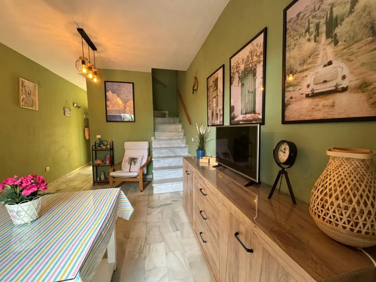 Sala de estar de Casa adosada en venta en Islantilla con Terraza, Trastero y Piscina comunitaria