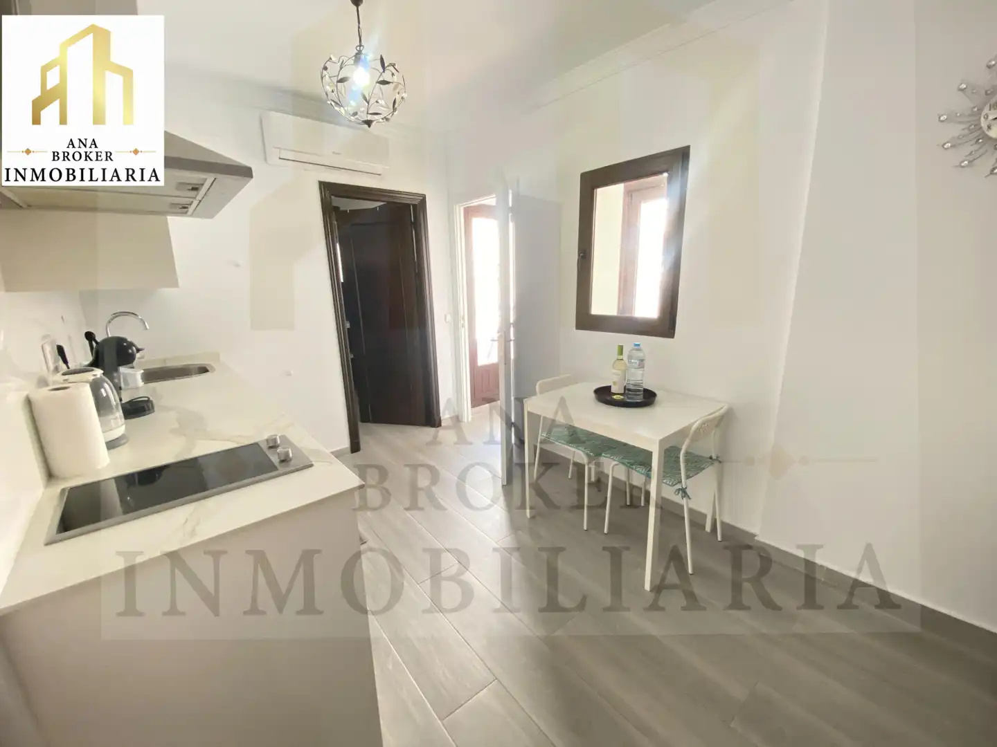 Dormitori de Casa o xalet en venda en Ronda amb Aire condicionat, Terrassa i Moblat