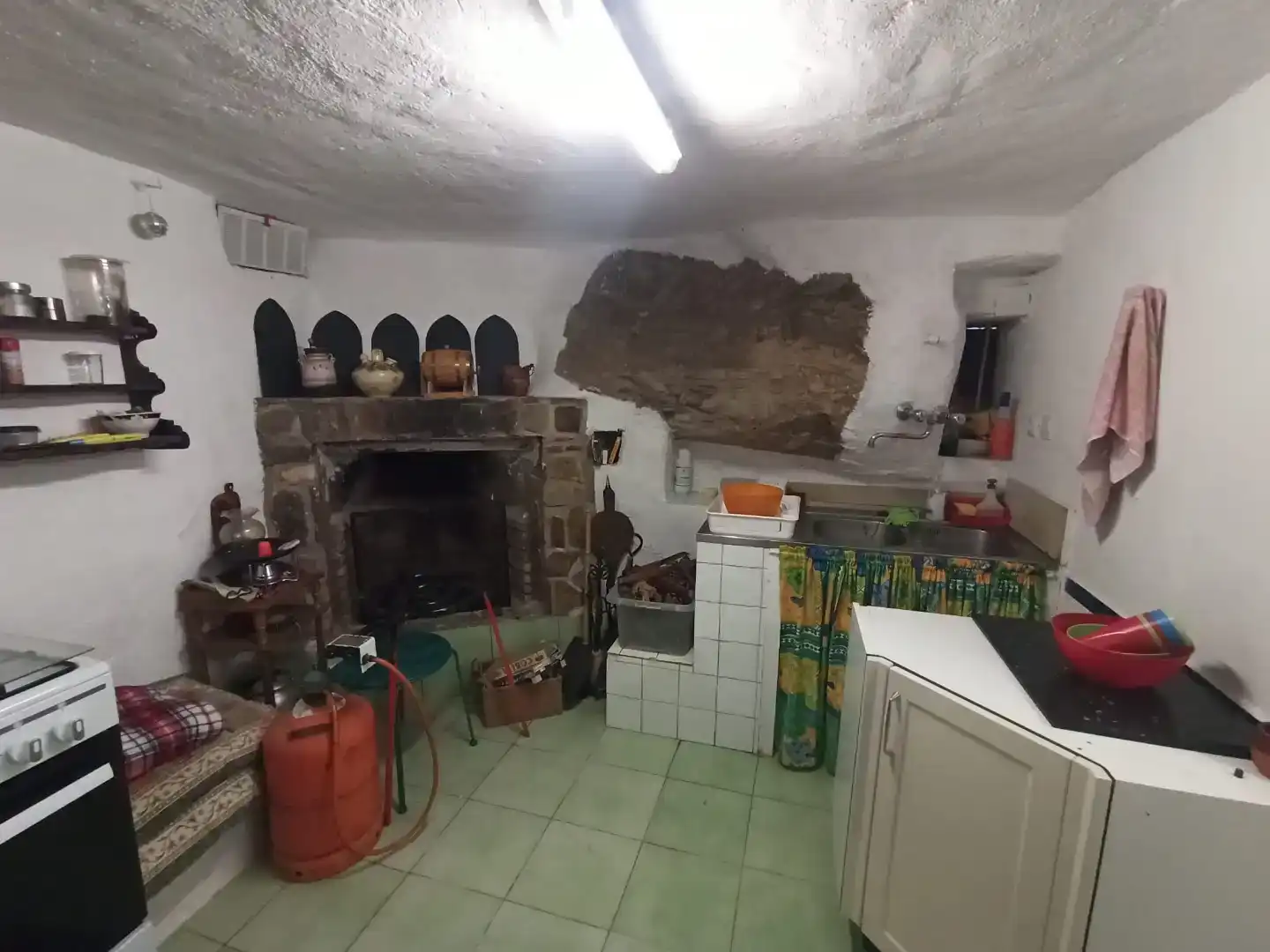 Cocina de Casa o chalet en venta en Valle de Tobalina con Jardín privado, Trastero y Piscina