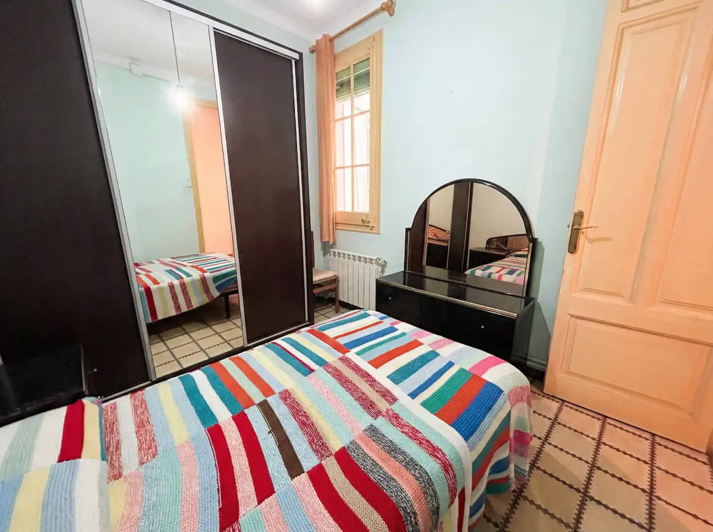 Habitación de Piso en venta en Barcelona con Aire acondicionado, Calefacción y Terraza