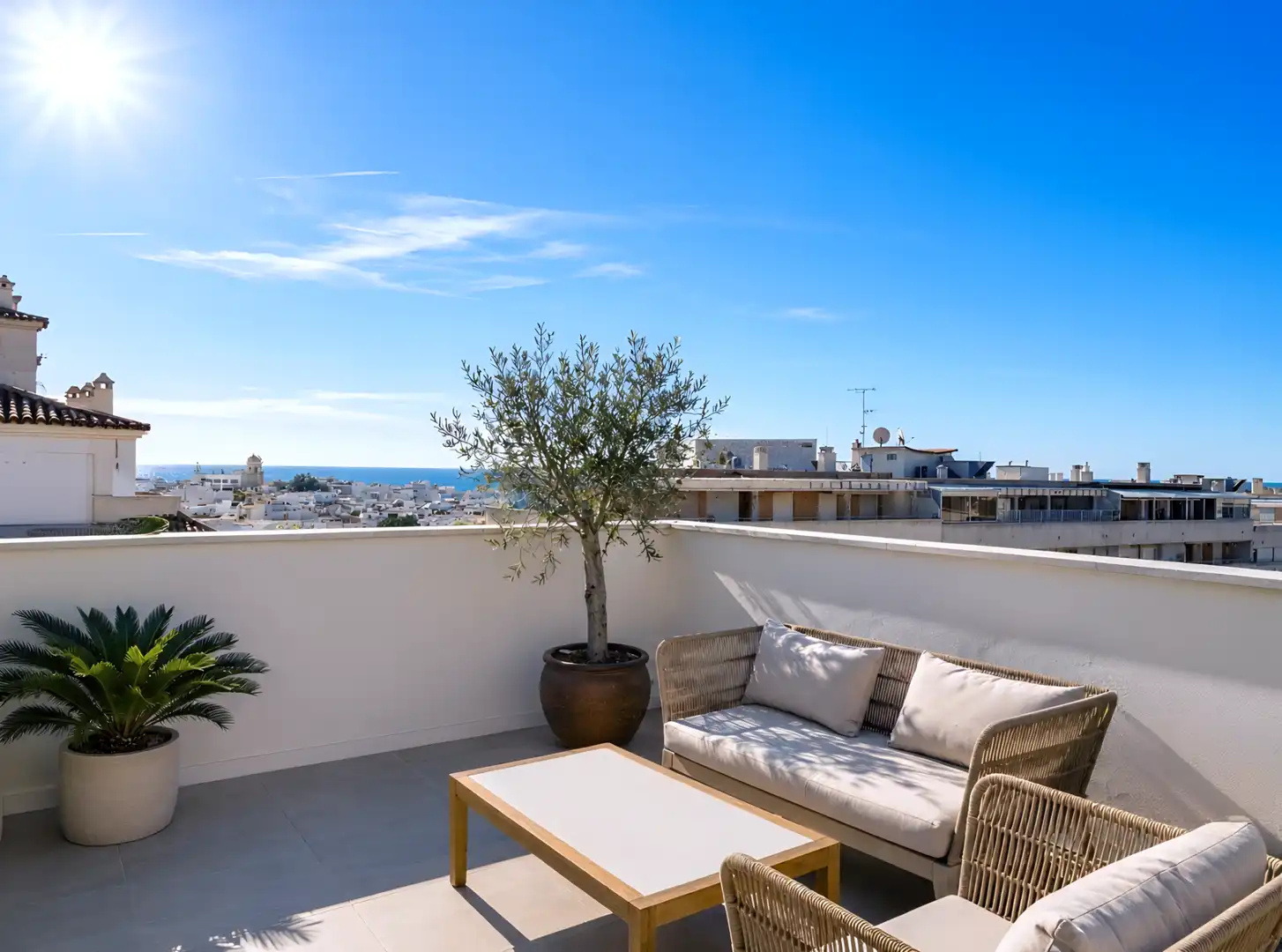 Ático con ascensor en venta en Estepona Pueblo