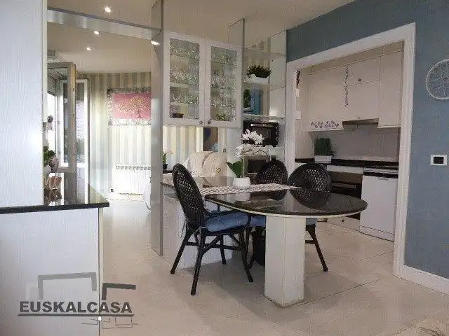 Piso en venta en Sabino Arana - Jesuitas