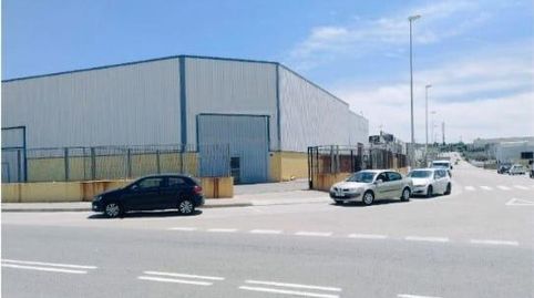 NAVE INDUSTRIAL EN ONDA