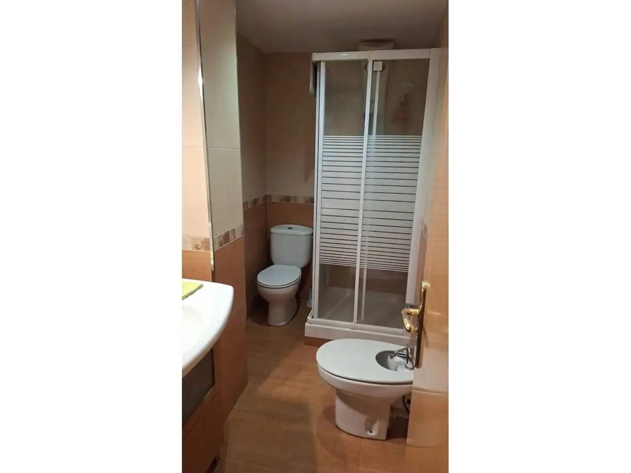 Bany de Àtic en venda en Castellón de la Plana / Castelló de la Plana amb Terrassa, Moblat i Balcó