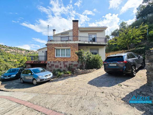 Casa-chalet en Venta en Cervelló