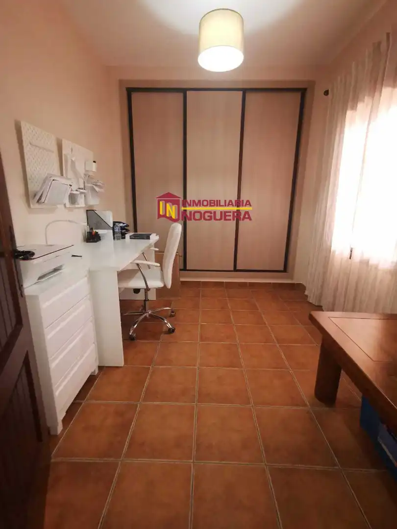 Habitación de Casa o chalet en venta en La Luisiana con Aire acondicionado, Terraza y Amueblado