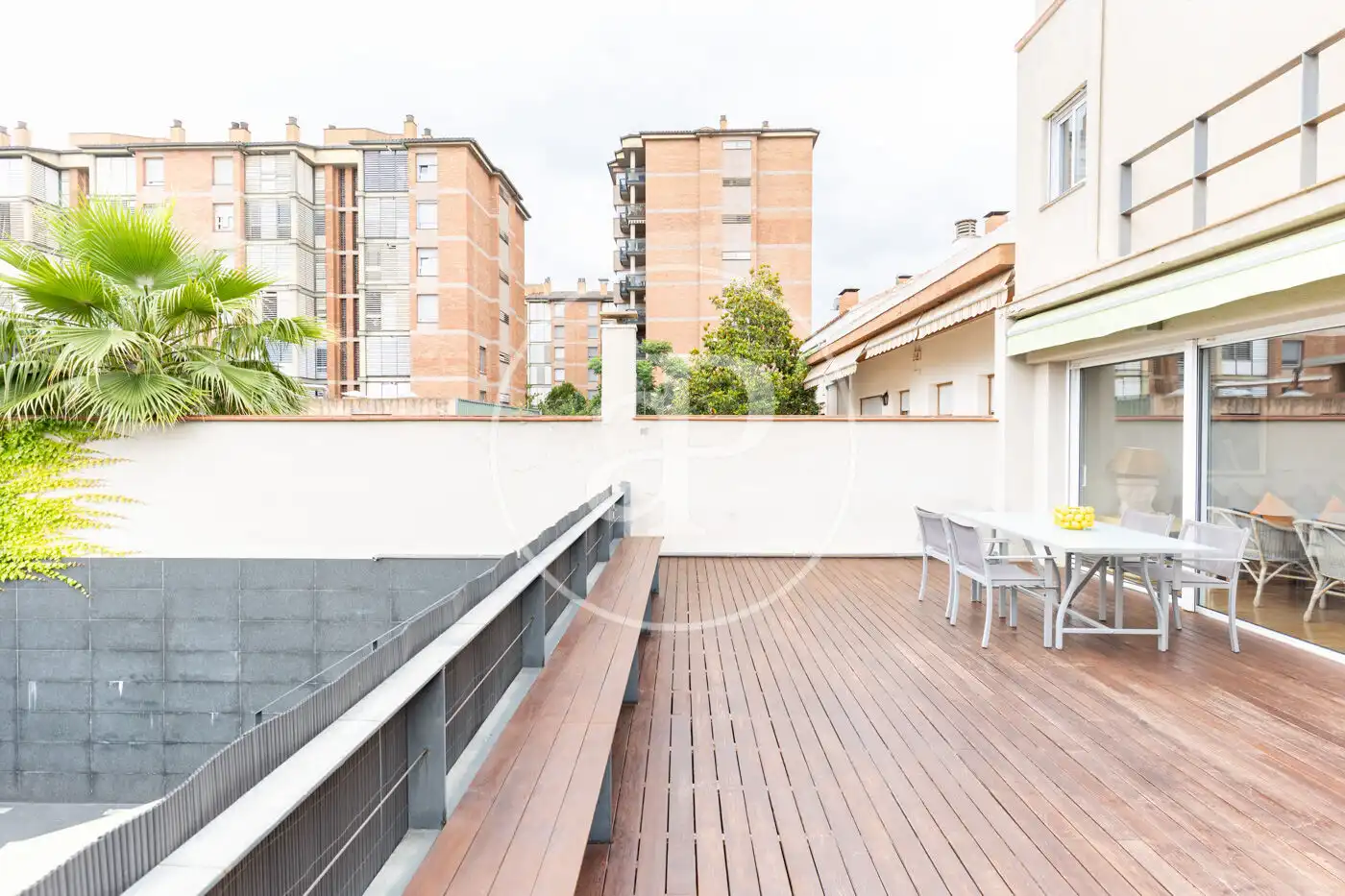 Terrassa de Casa adosada en venda en Sabadell amb Aire condicionat, Calefacció i Jardí privat