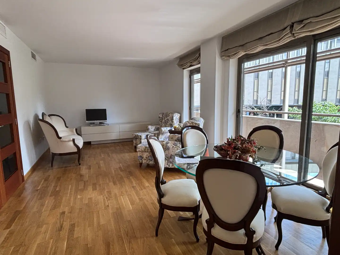 Sala d'estar de Pis en venda en Terrassa amb Aire condicionat, Parquet i Forn