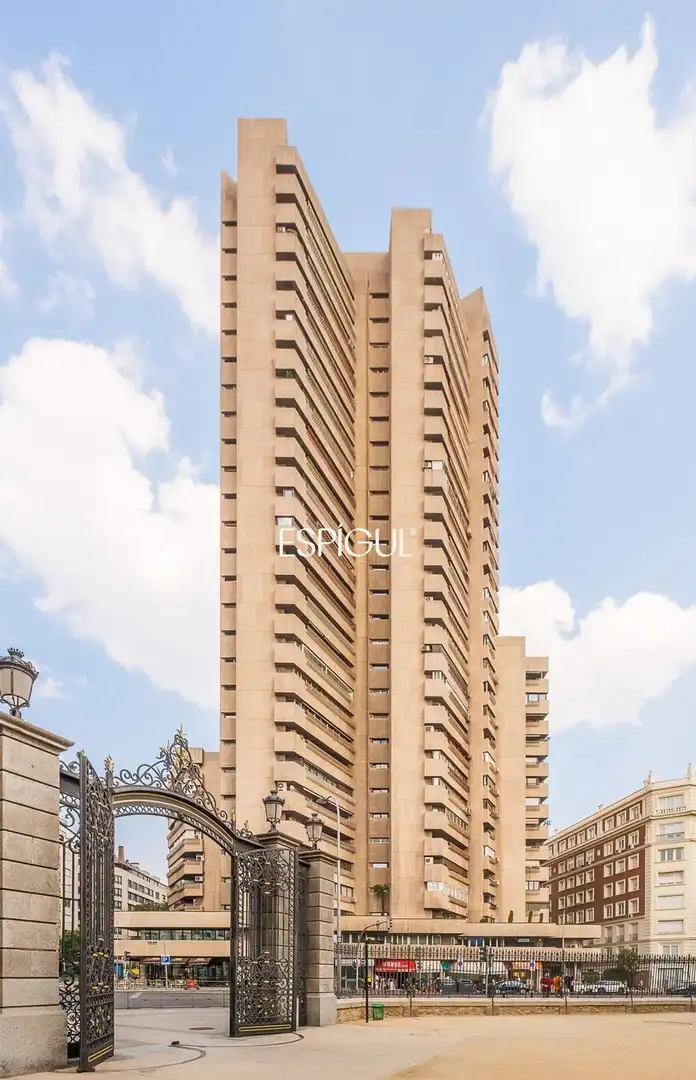 Vista exterior de Piso en venta en Madrid con Aire acondicionado, Calefacción y Terraza
