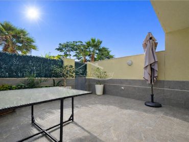 Maison mitoyenne avec piscine à vendre à Costa Adeje