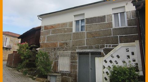 Foto 4 von Einfamilien-Reihenhaus zum Verkauf in Celanova, Ourense
