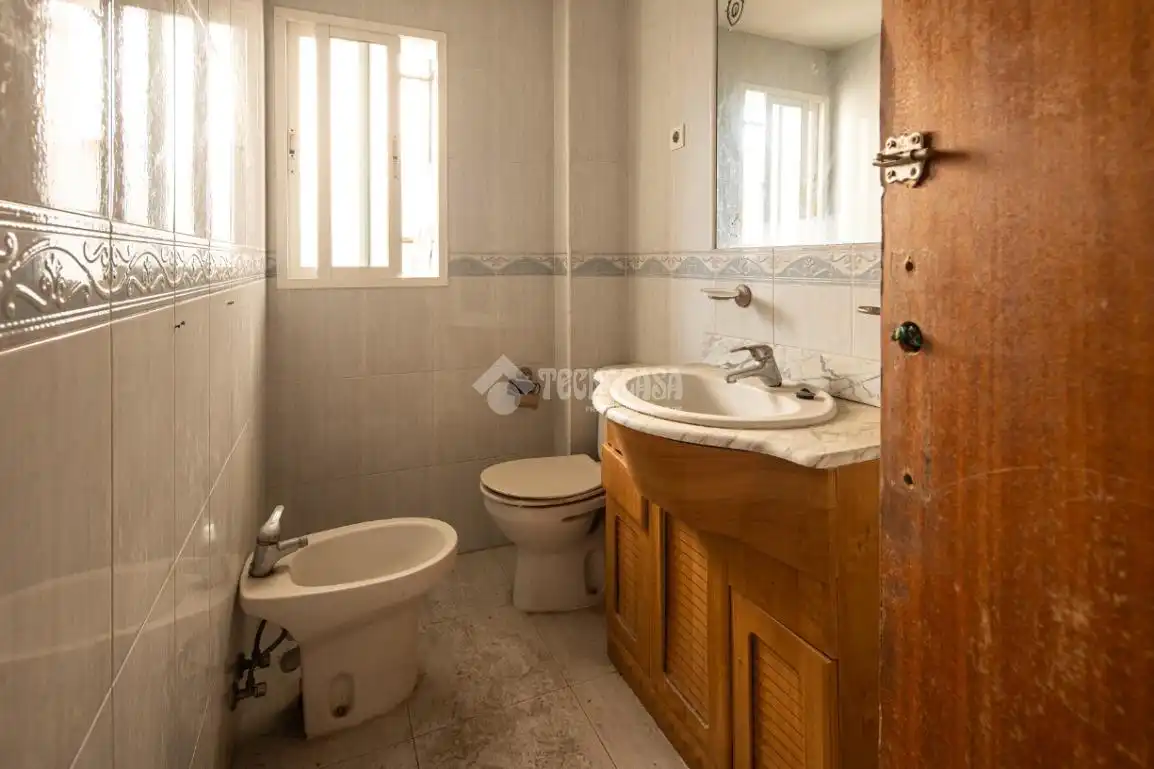 Baño de Piso en venta en Granada con Balcón