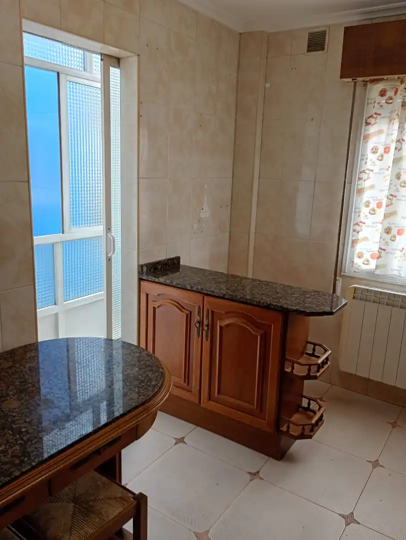Cocina de Piso en venta en Gijón  con Calefacción y Terraza