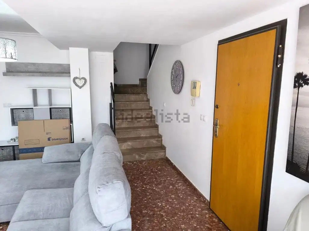 Attic for rent in Paiporta  with Air Conditioner, Terrace and Storage room
