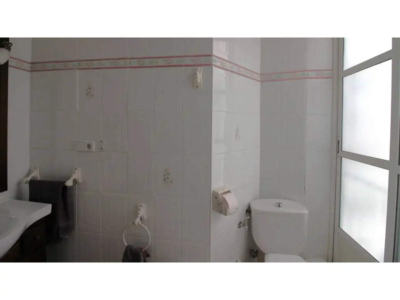 Bathroom of Houses for sale in Sevilla  with Air Conditioner, Heating and Terrace