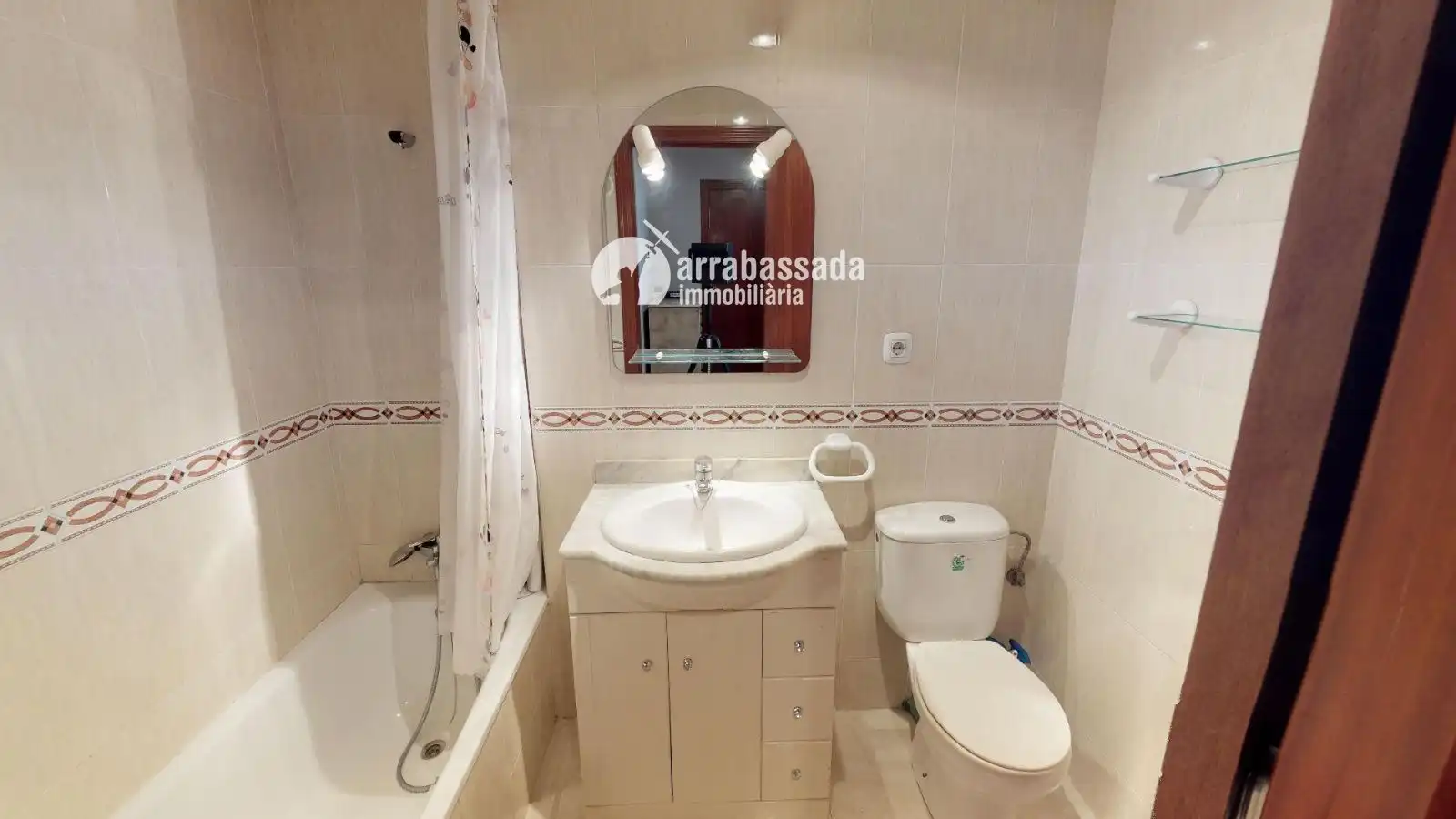 Baño de Piso en venta en Cambrils con Aire acondicionado, Calefacción y Terraza