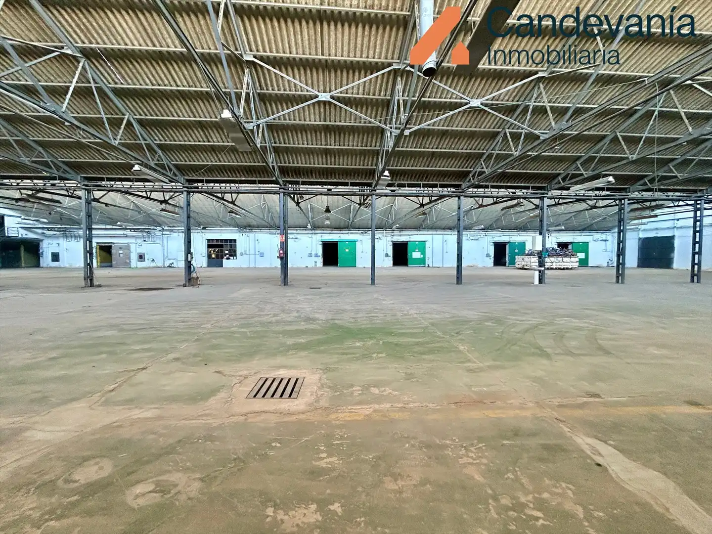 Nave industrial en venta en Zuera