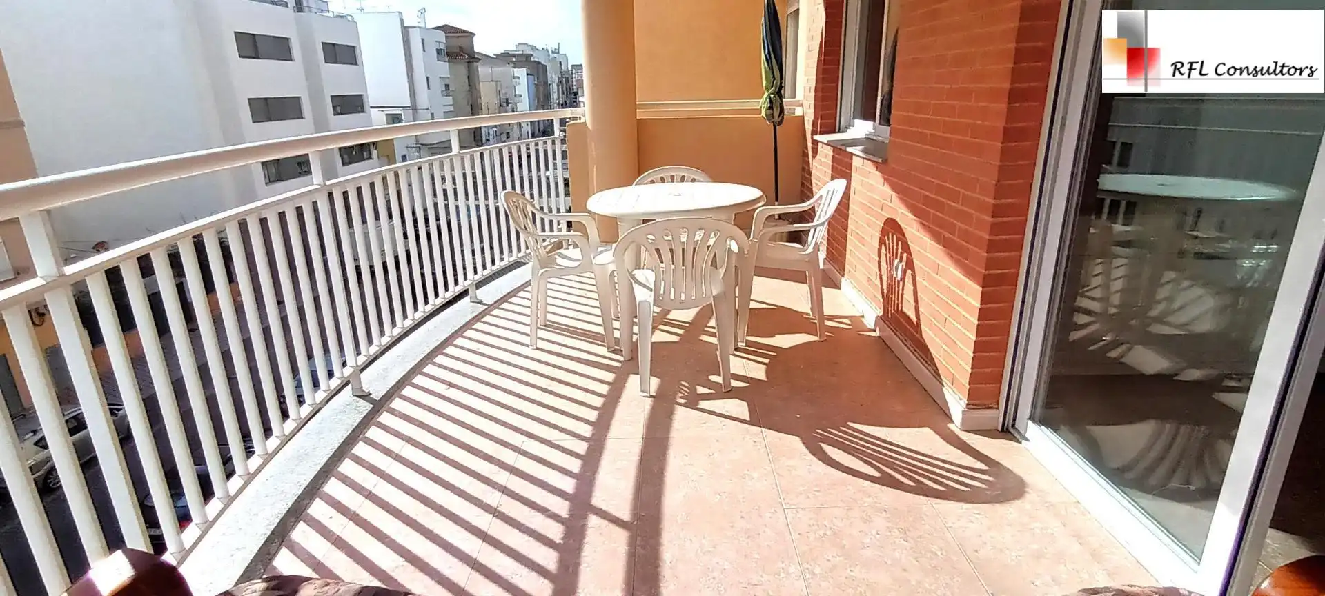 Terrasse von Wohnungen zur Miete in Torreblanca mit Klimaanlage, Privatgarten und Terrasse