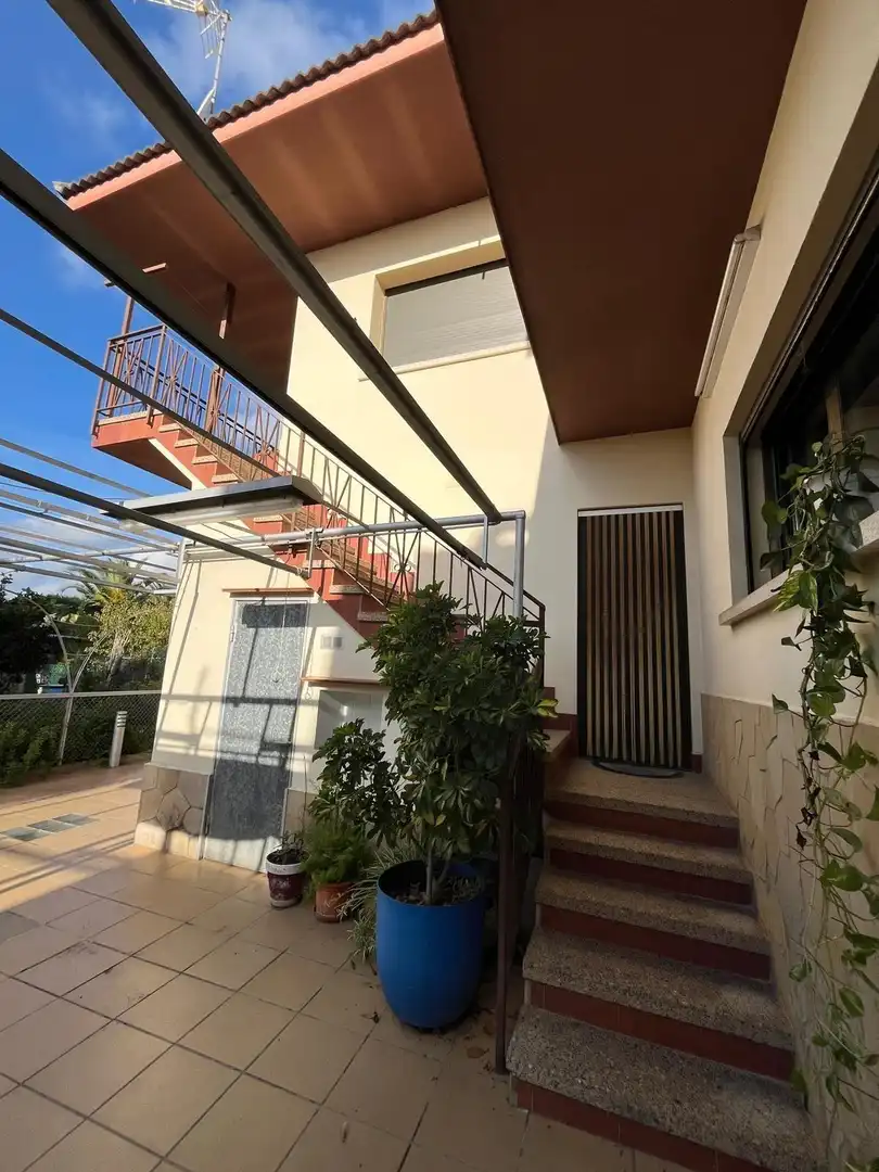 Vista exterior de Finca rústica en venta en Castellar del Vallès con Calefacción, Jardín privado y Terraza