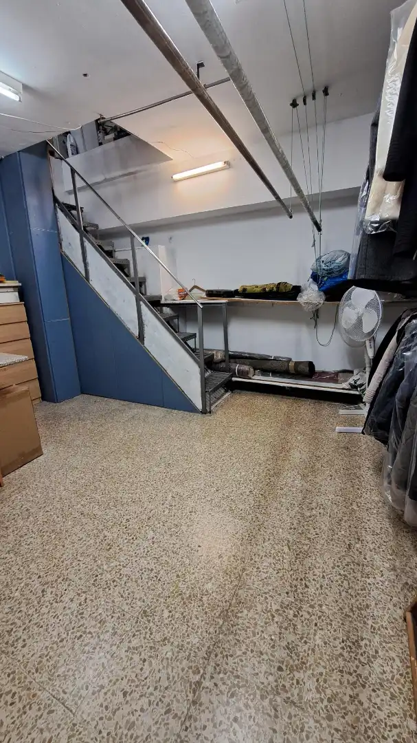 Local en venda en Las Rozas de Madrid amb Moblat i Alarma