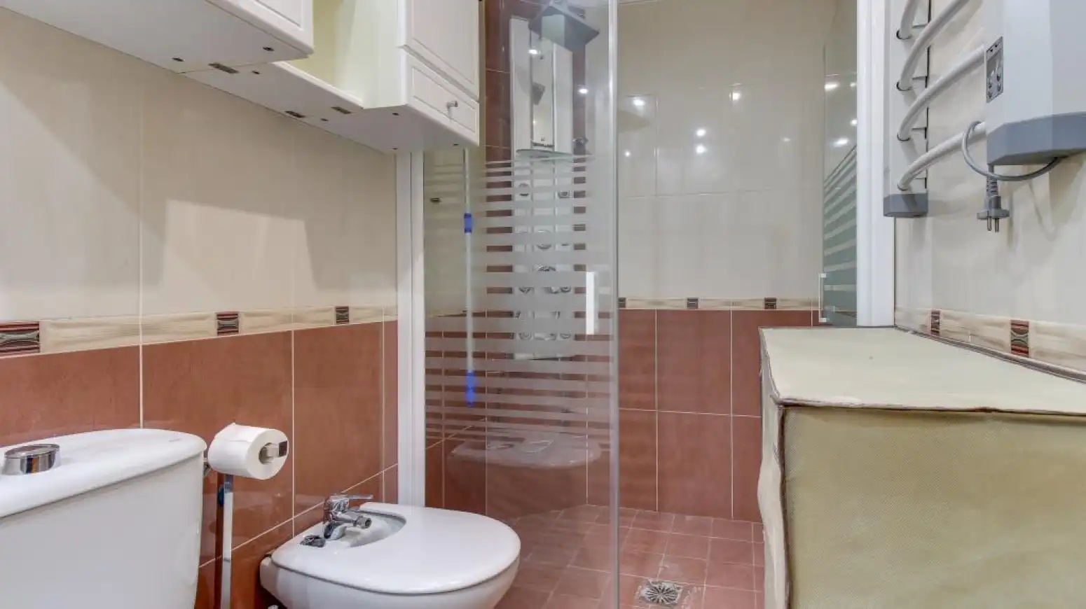 Baño de Casa o chalet en venta en Cabrerizos con Calefacción, Jardín privado y Parquet