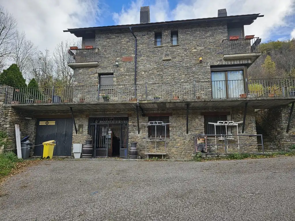 Casa o chalet en venta en Calle Nucleo De Altron, Sort