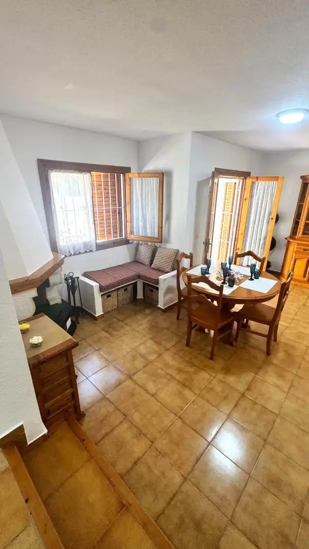 Menjador de Casa adosada en venda en Orihuela amb Jardí privat, Terrassa i Traster