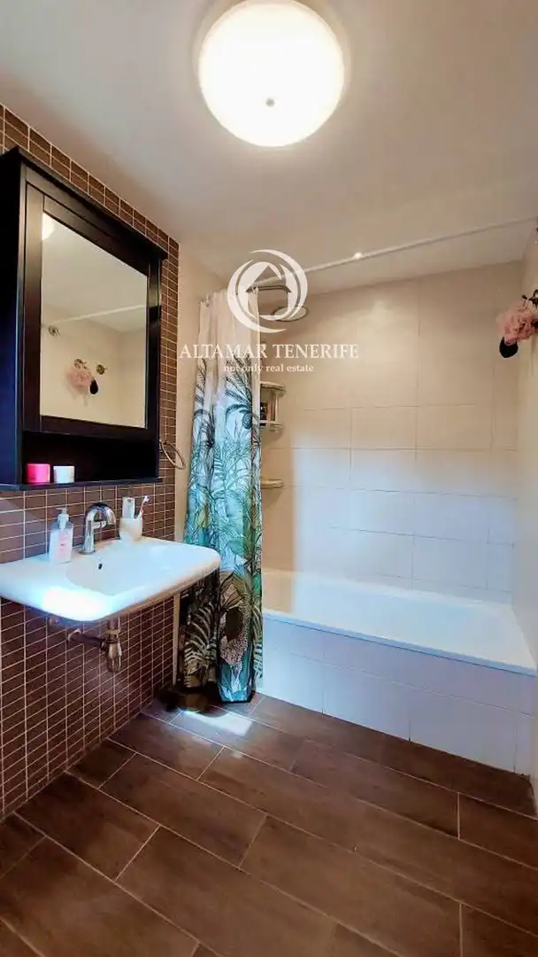 Detached homes for sale in Adeje 300, Callao Salvaje - Playa Paraíso