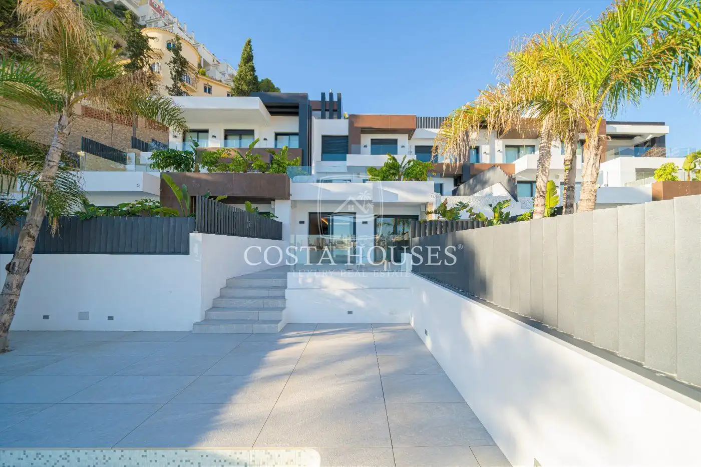 Vista exterior de Planta baja en venta en Benidorm con Aire acondicionado, Jardín privado y Terraza
