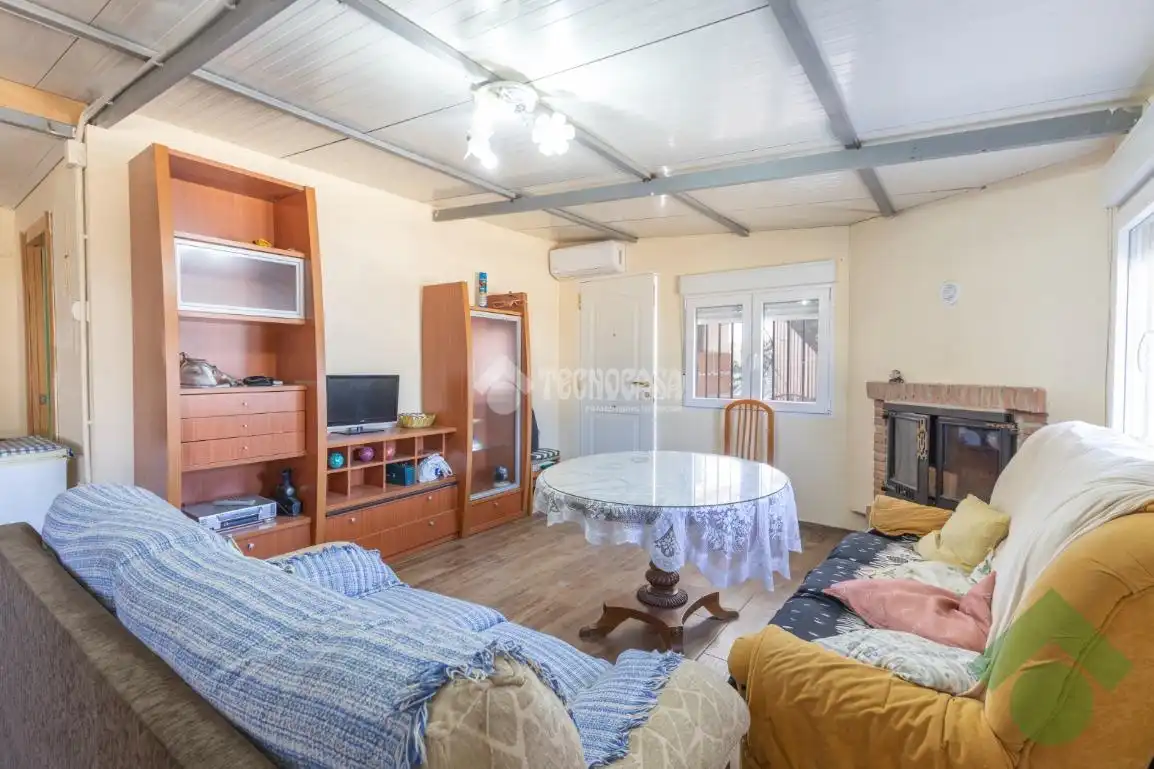Country homes for sale in Albolote