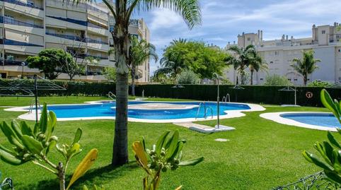 Foto 2 de Piso en venta en Playamar - Benyamina, Málaga