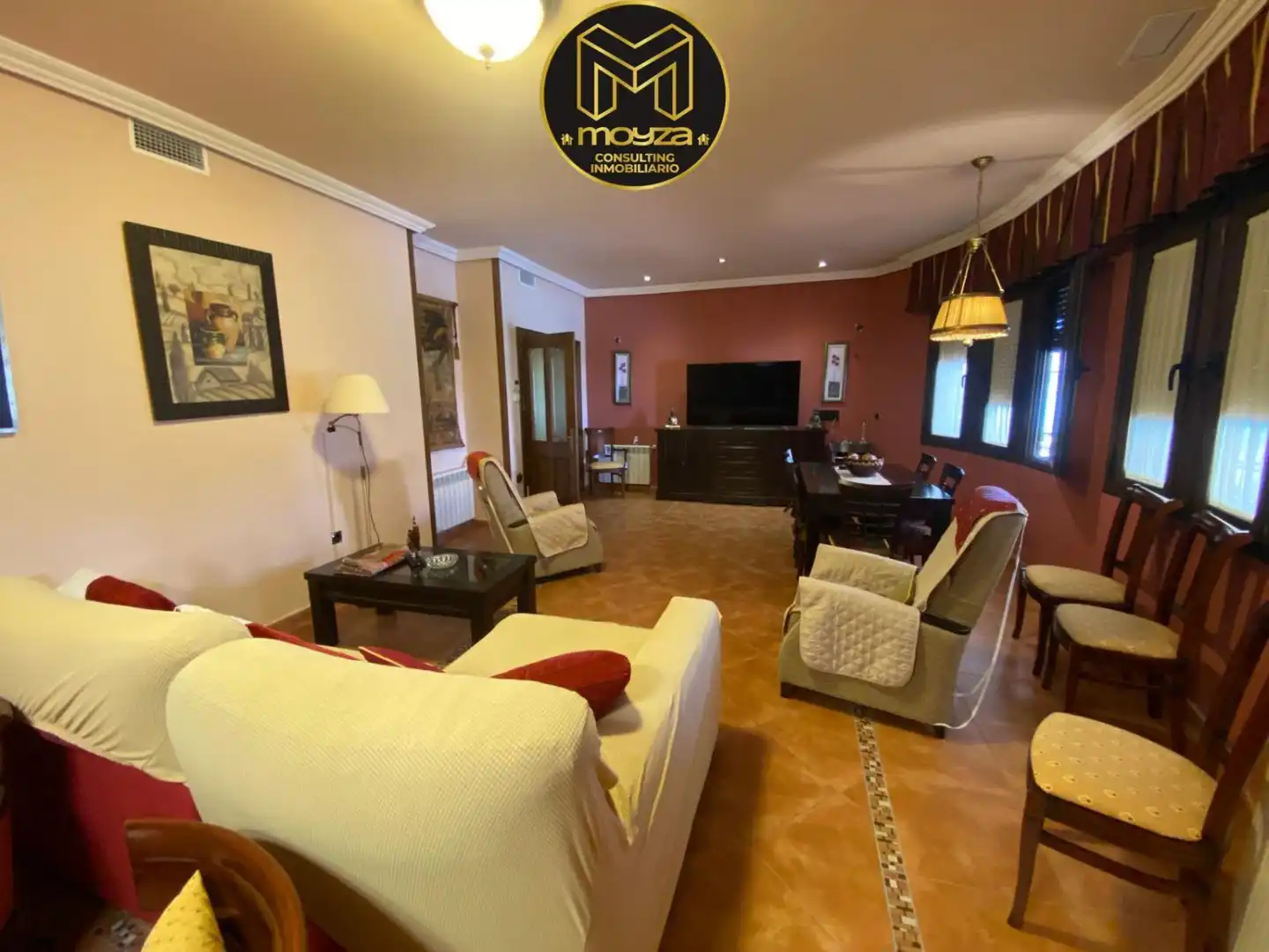 Sala d'estar de Casa o xalet en venda en Linares amb Aire condicionat, Calefacció i Terrassa
