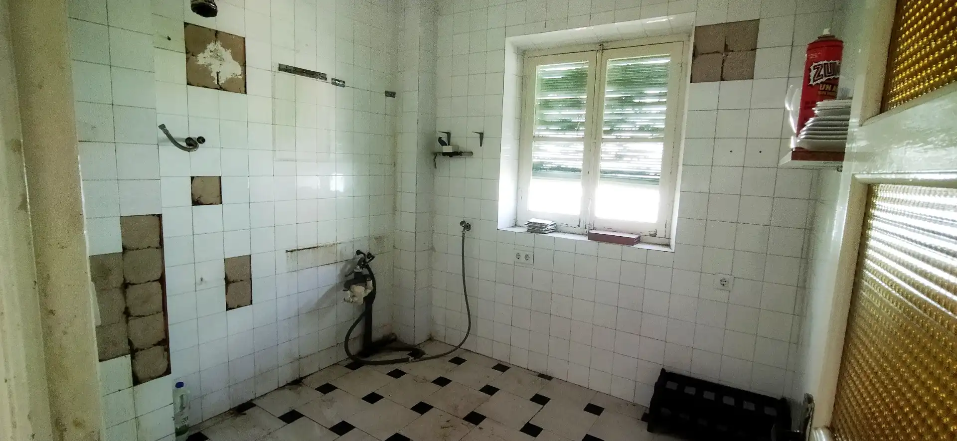 Bathroom of Flat for sale in Jaén  with Balcony