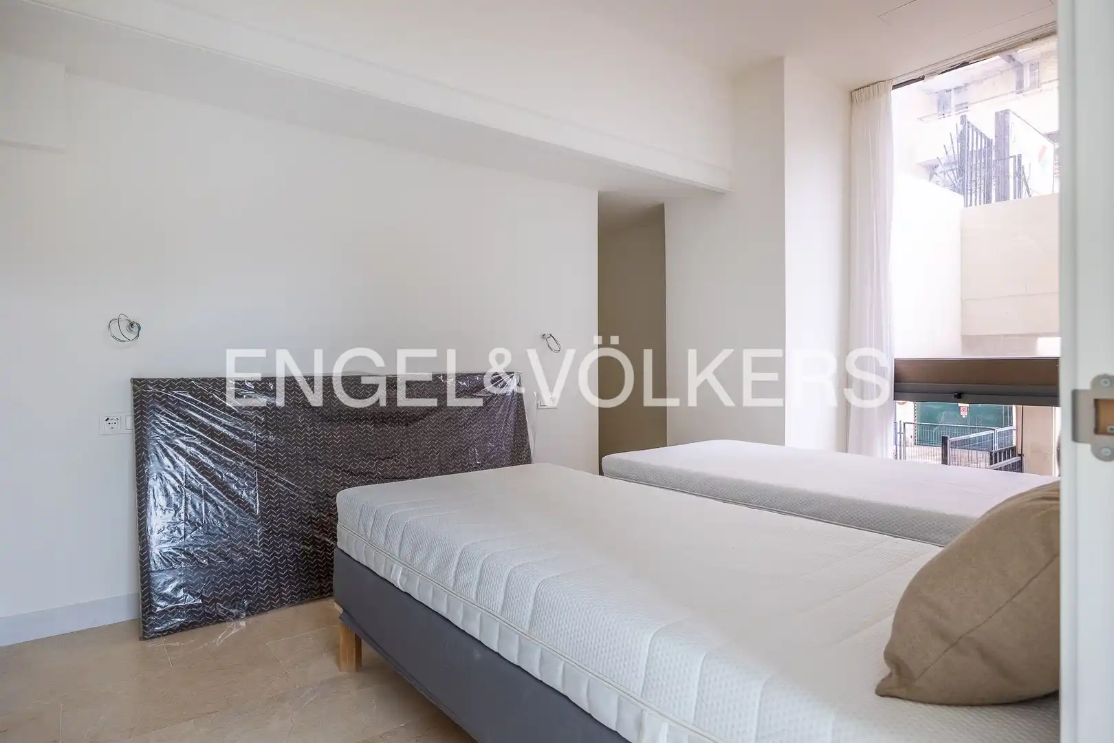 Bedroom of Flat for sale in Sevilla  with Air Conditioner and Heating