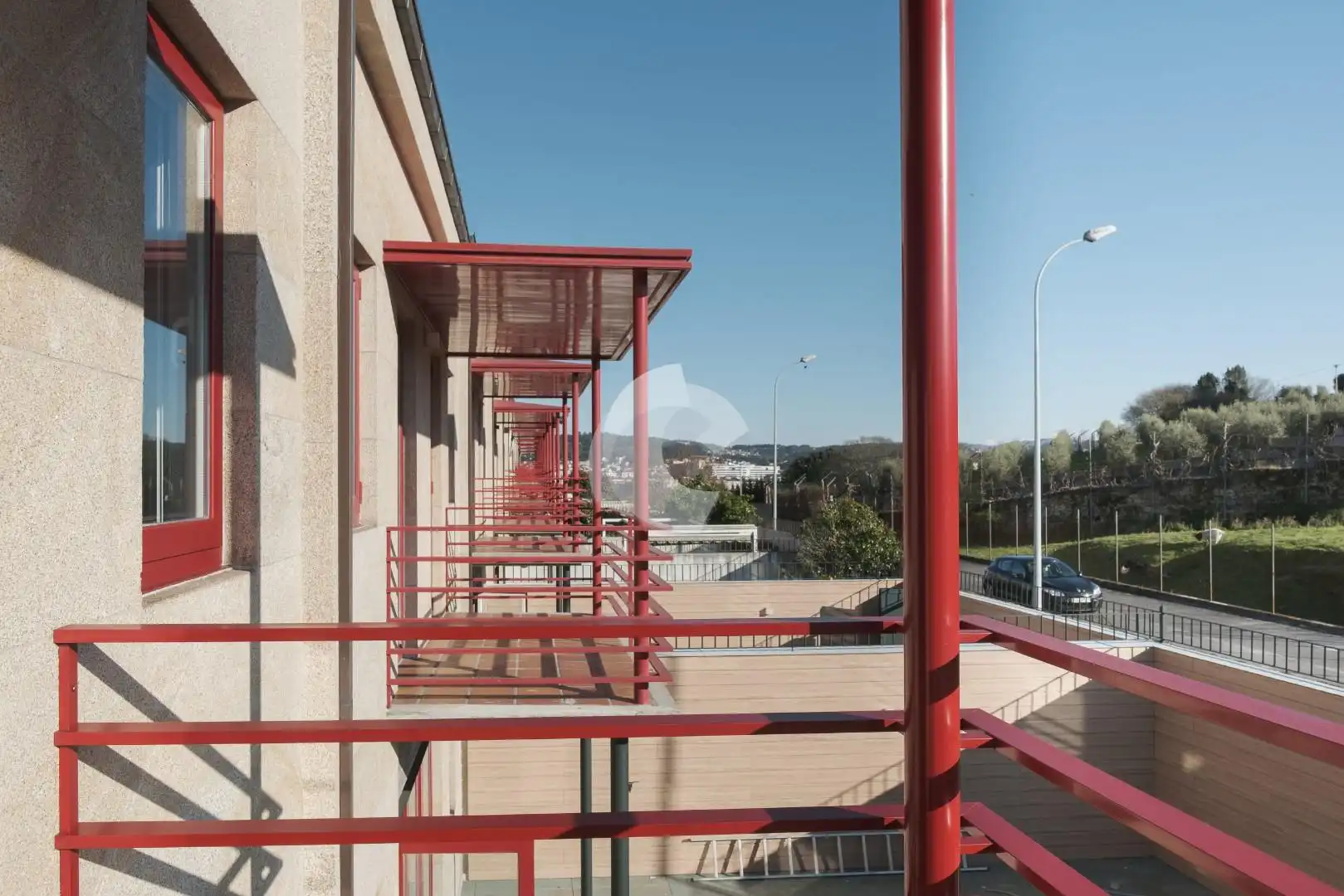 Vista exterior de Casa adosada en venda en Ourense Capital  amb Jardí privat