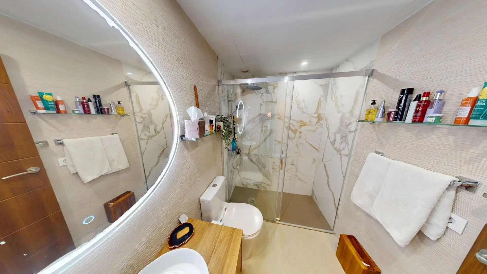 Badezimmer von Wohnung zum Verkauf in Mijas mit Klimaanlage, Heizung und Privatgarten