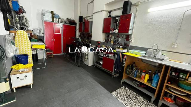 Local comercial en Venta en Carrer del Pont del Treball Digne en La Sagrera