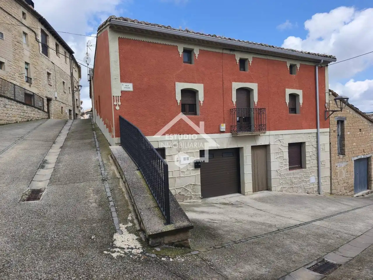 Vista exterior de Casa o chalet en venta en Torres del Río con Calefacción y Amueblado