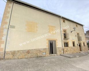 Exterior view of House or chalet for sale in Aberin  with Private garden