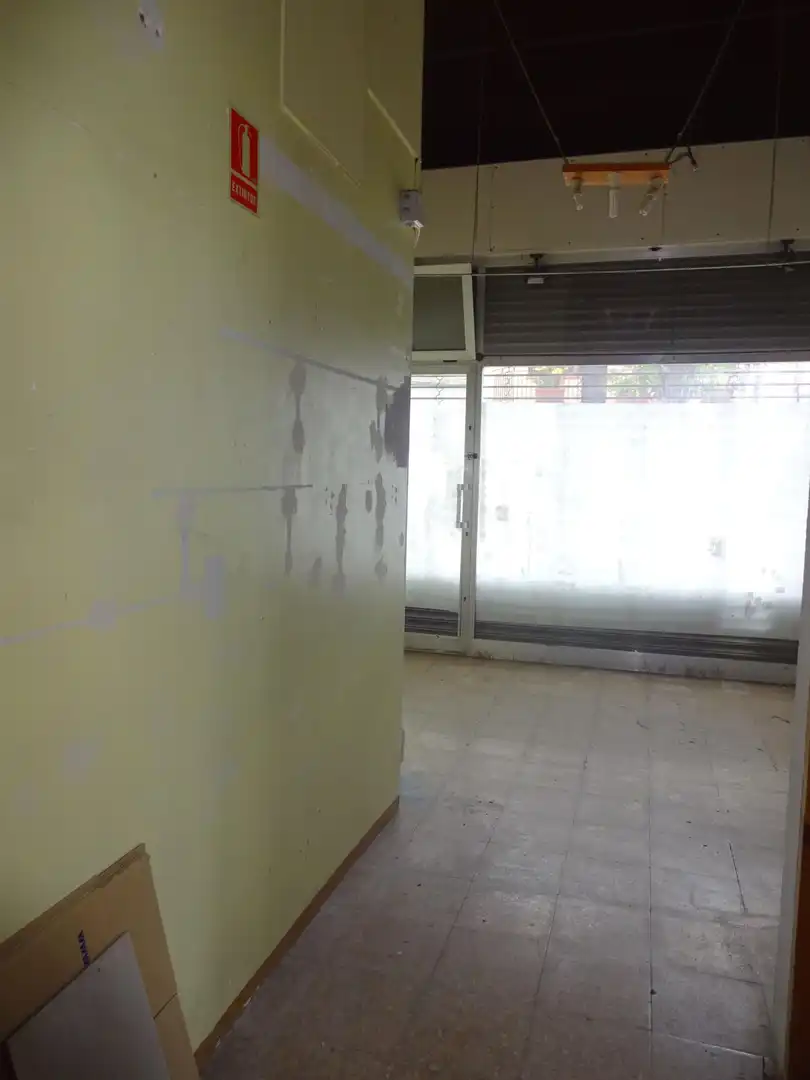Local comercial en venda a Rocafonda, imagen 8