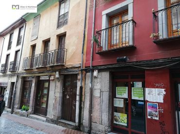 Local comercial en venda a Casco Antiguo