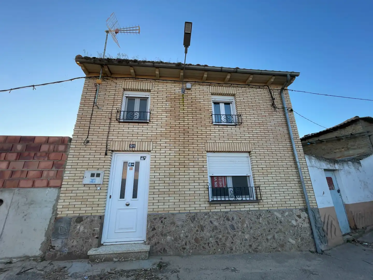 Vista exterior de Casa o xalet en venda en La Bóveda de Toro 