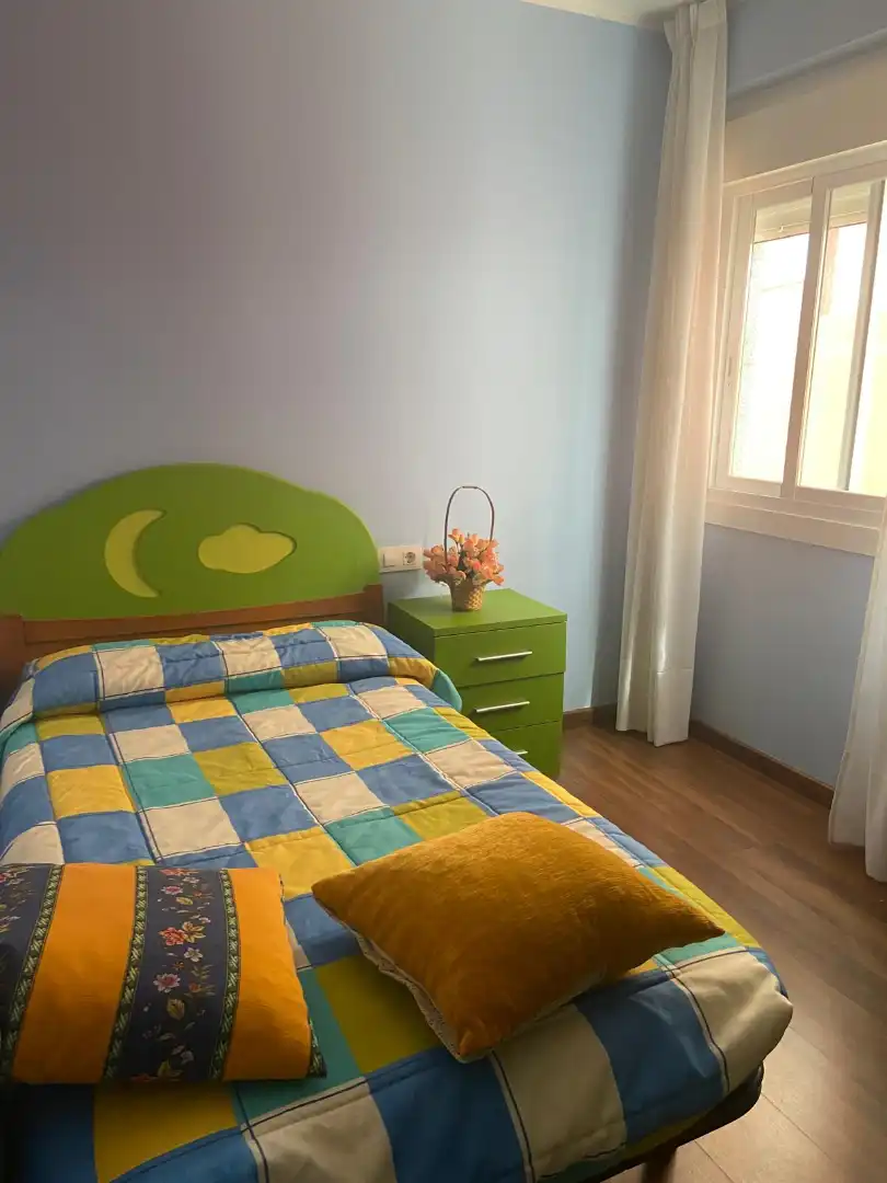Bedroom of Flat for rent in Cangas   with Terrace, Furnished and Oven