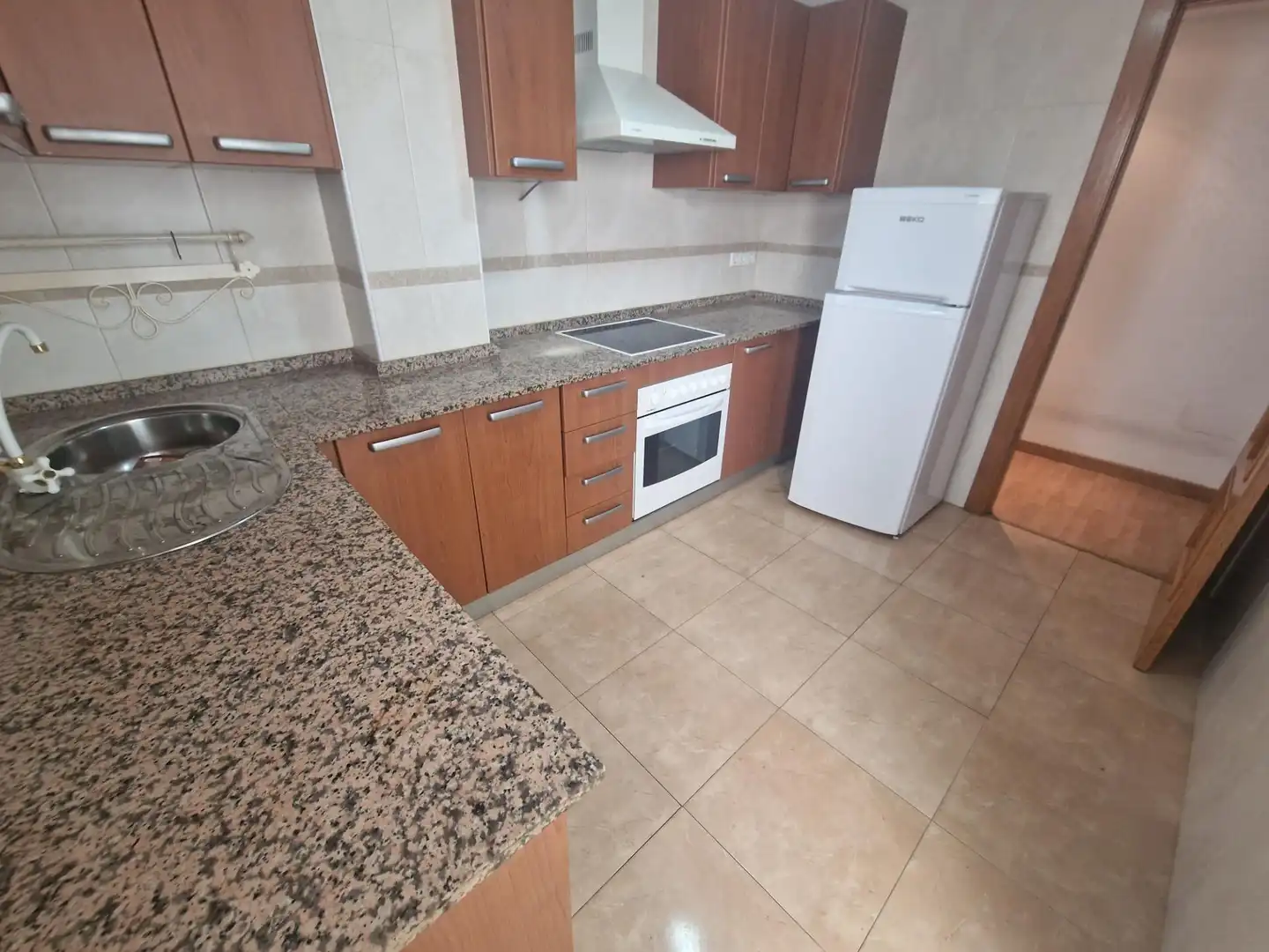 Küche von Wohnung zum Verkauf in Águilas mit Klimaanlage und Balkon