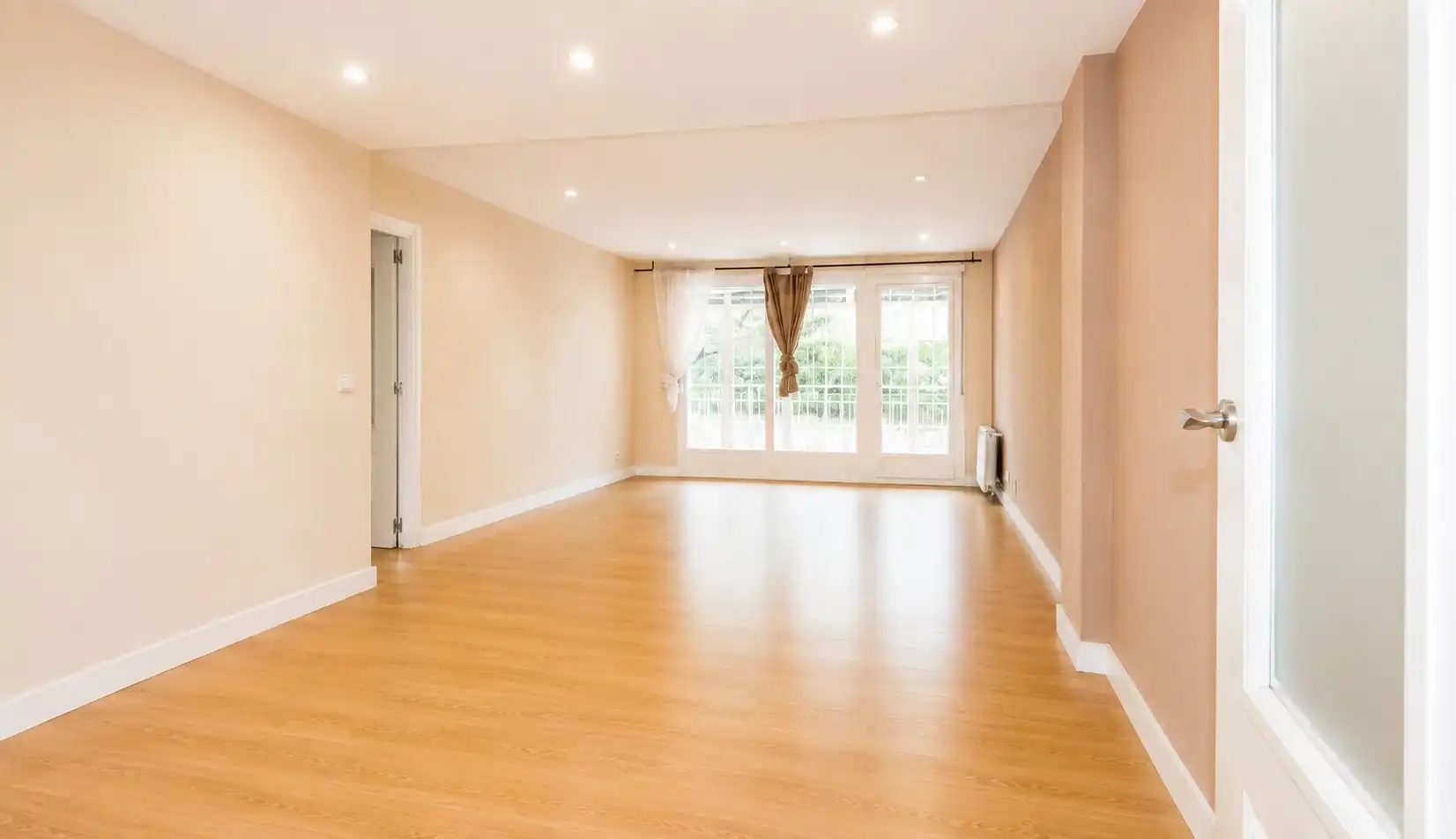 Piso en venta en Móstoles con Calefacción, Jardín privado y Terraza